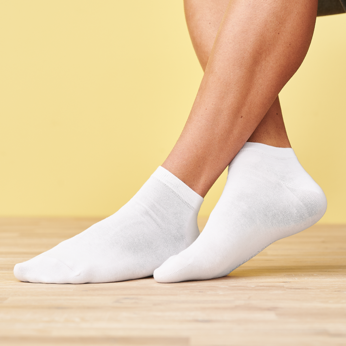 White Men Sneaker Socks, Pack of 2
