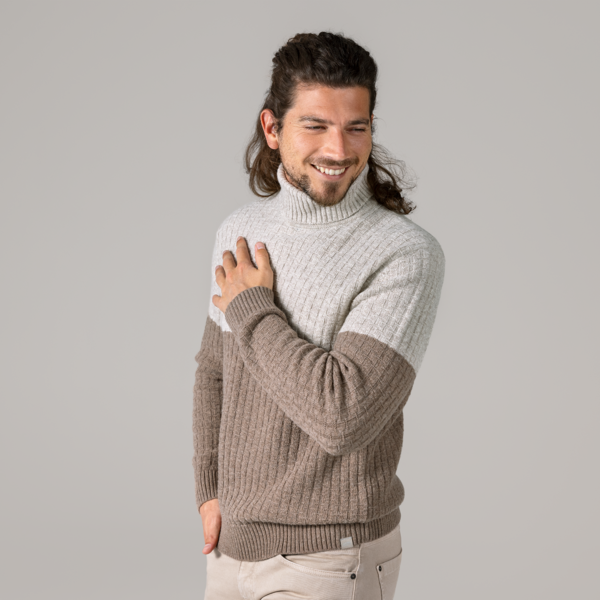 Beigee Turtleneck-Sweater Men